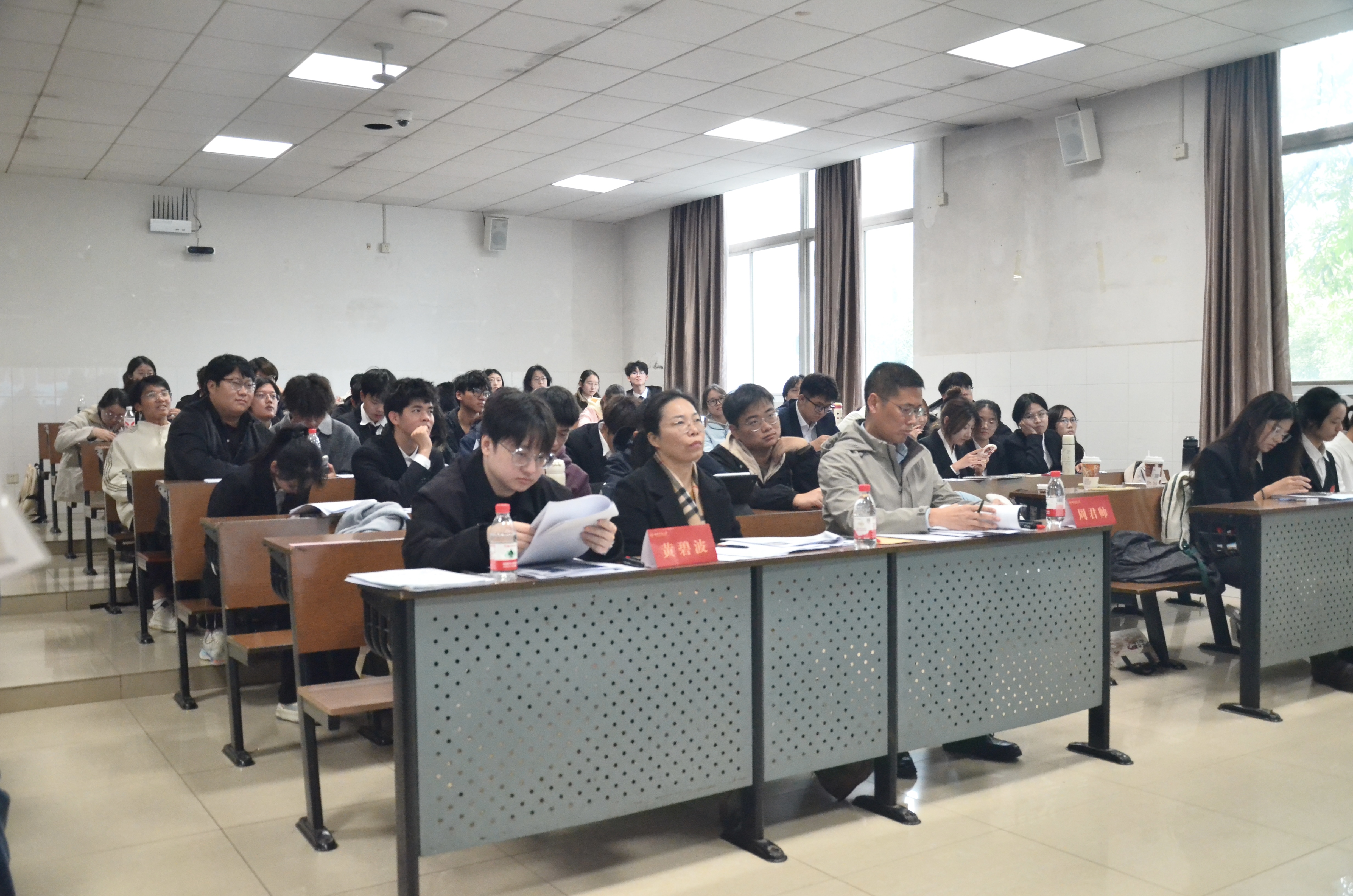 商学院举办第二届工商管理企业案例大赛-团委励德网