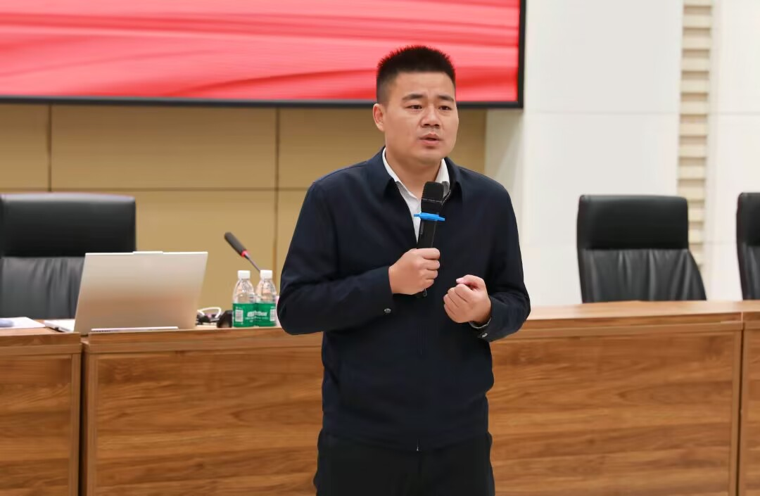 杨林做客三成课,谈选调生经验交流-团委励德网
